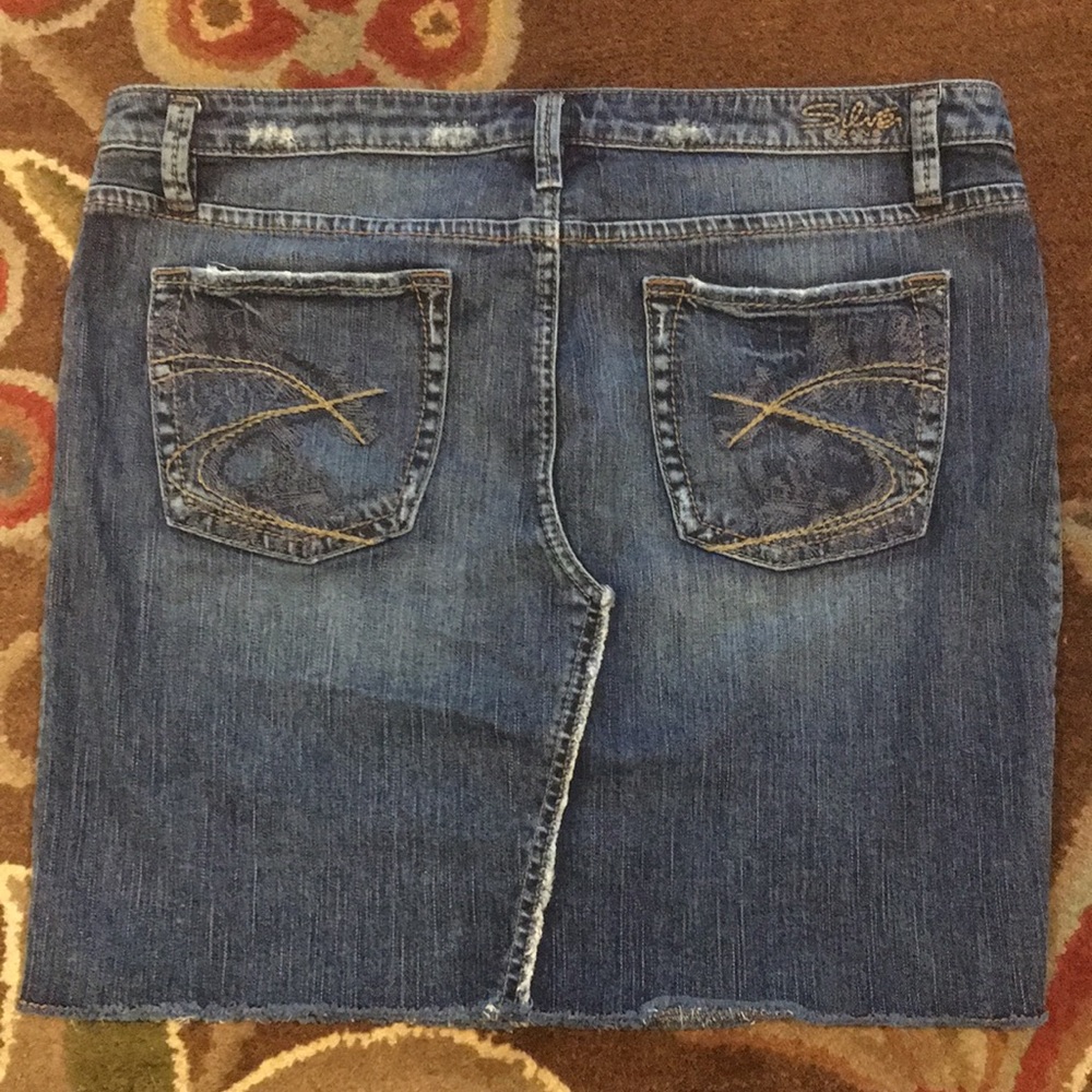 Silver Jeans Joplin Distressed Denim Skirt sz W34